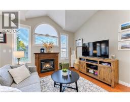 Living room - 410 Sandy Cove Crescent, Waterloo, ON N2K4G6 Photo 11