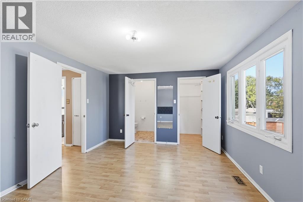 154 MEMORIAL Avenue - 17