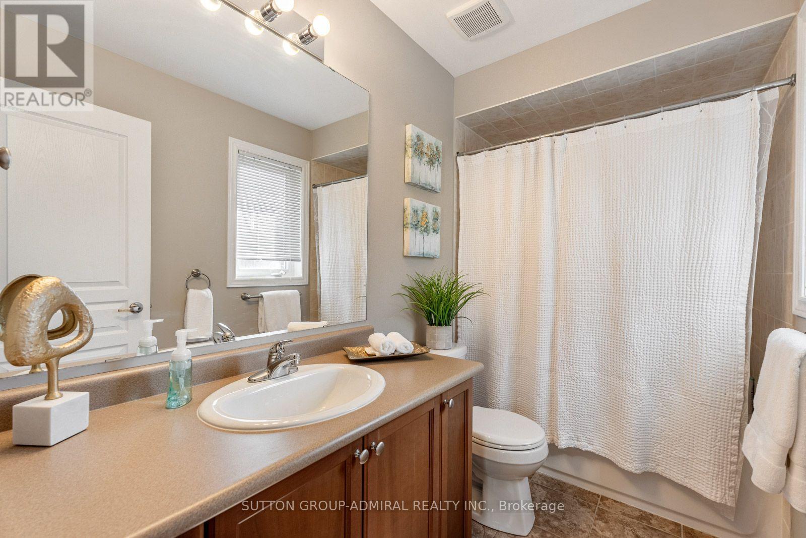 55 Maverick Crescent, Vaughan, ON photo 37