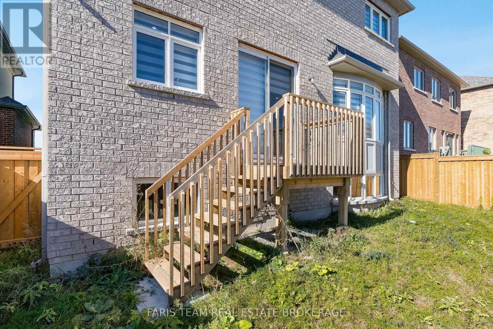 1410 Broderick Street, Innisfil photo 25