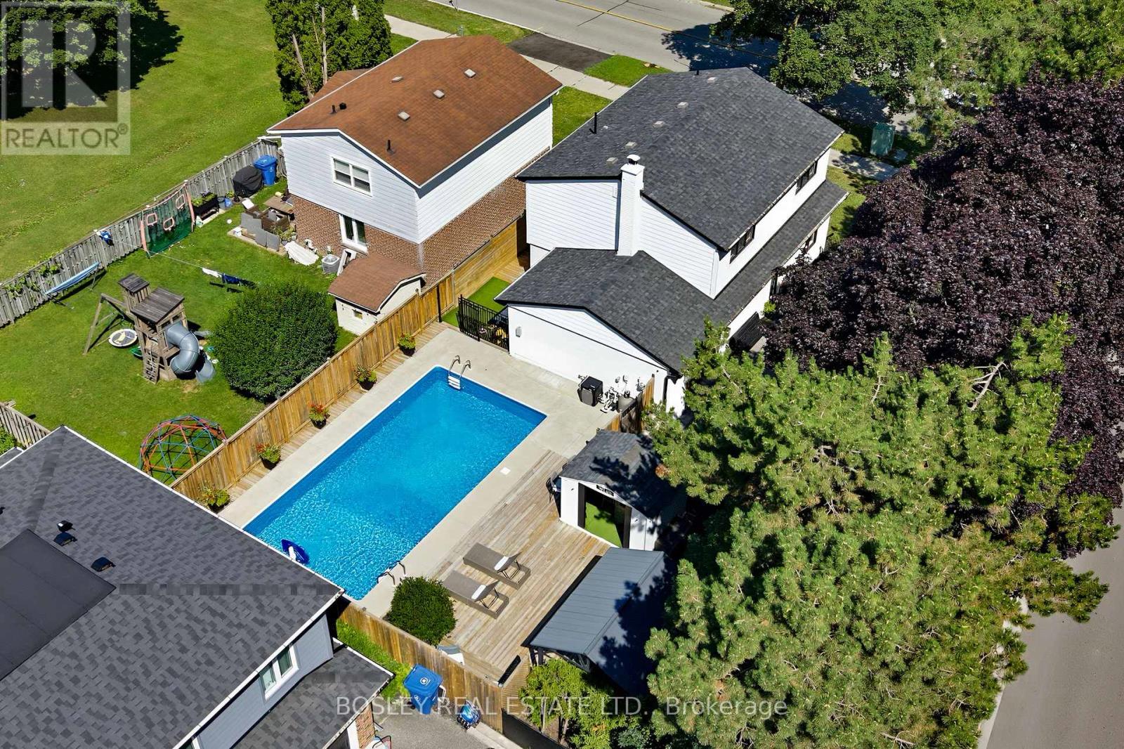 440 Sandford Street, Newmarket, ON photo 5