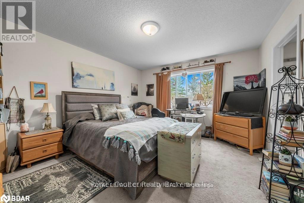 133 THRUSHWOOD Drive, Barrie photo 13