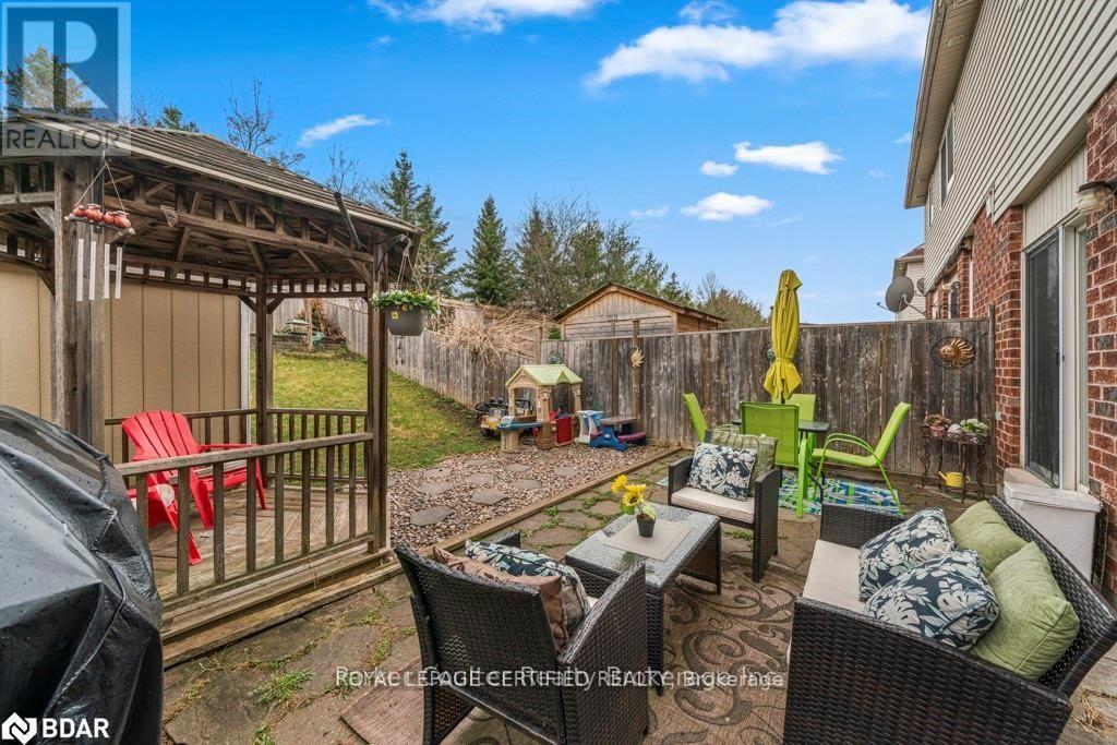 133 THRUSHWOOD Drive, Barrie photo 6