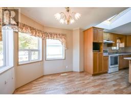 4105 Wesely Street, Severn, ON L3V0V4 Photo 9