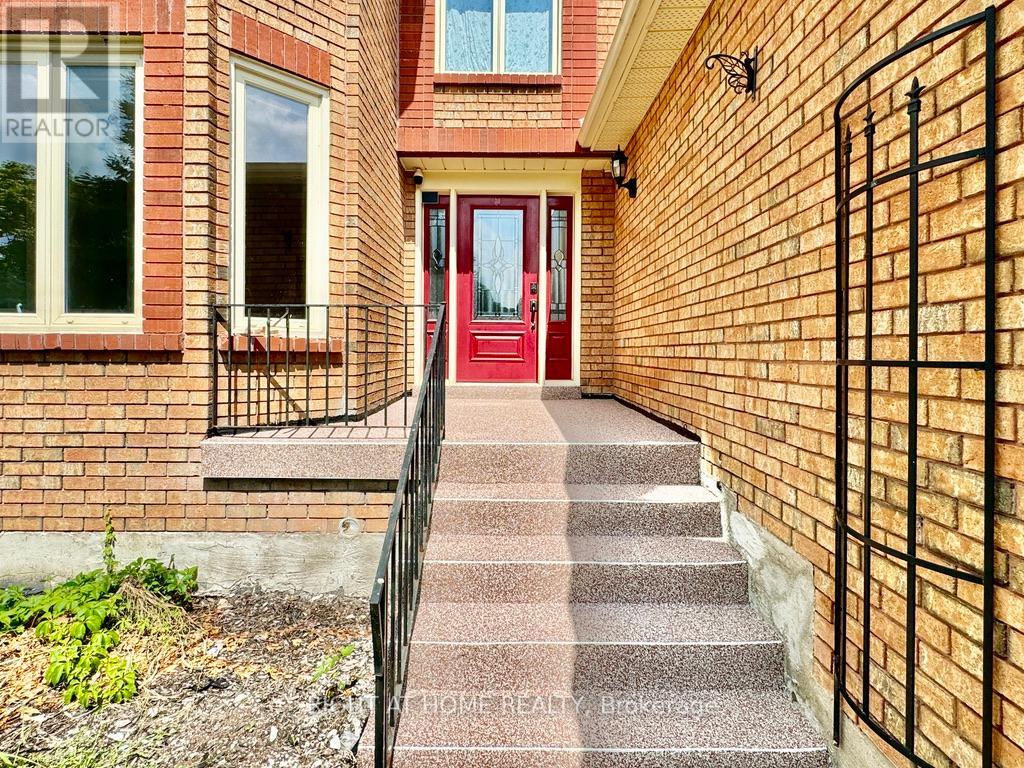 48 James Street, Barrie photo 2
