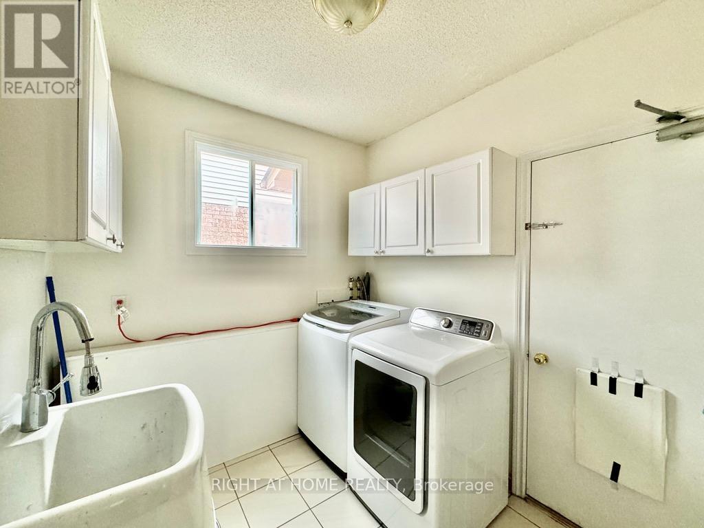 48 James Street, Barrie photo 8