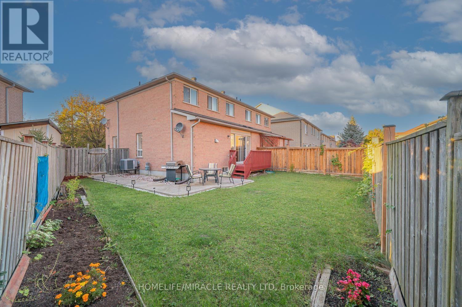 54 Starhill Crescent, Brampton, ON photo 24