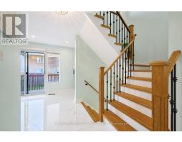 54 Starhill Crescent, Brampton, ON L6R2W1 Photo 10