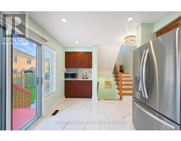 54 Starhill Crescent, Brampton, ON L6R2W1 Photo 8