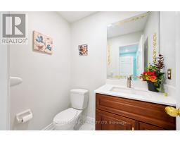 54 Starhill Crescent, Brampton, ON L6R2W1 Photo 9