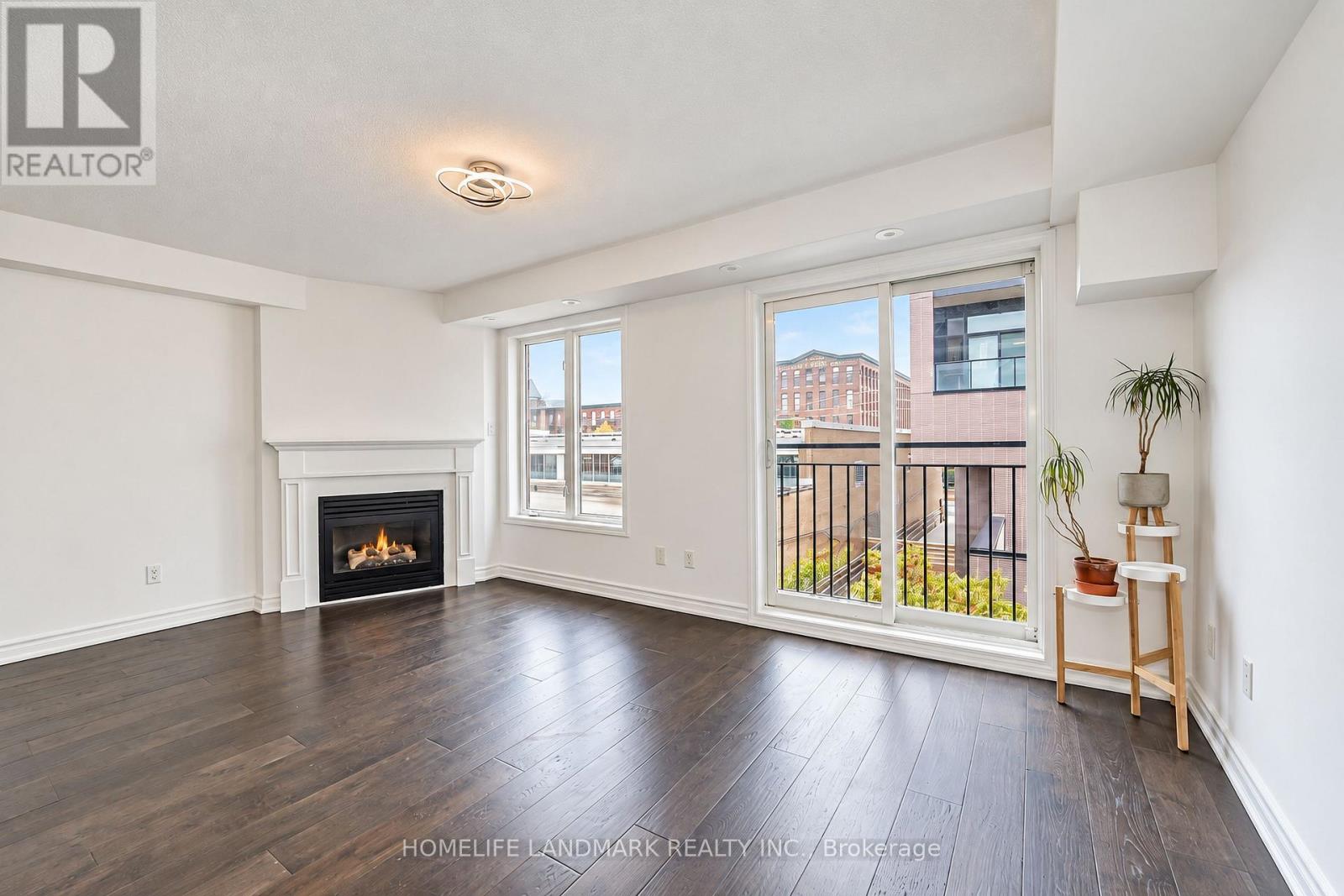 714- 10 Laidlaw Street, Toronto, ON photo 5