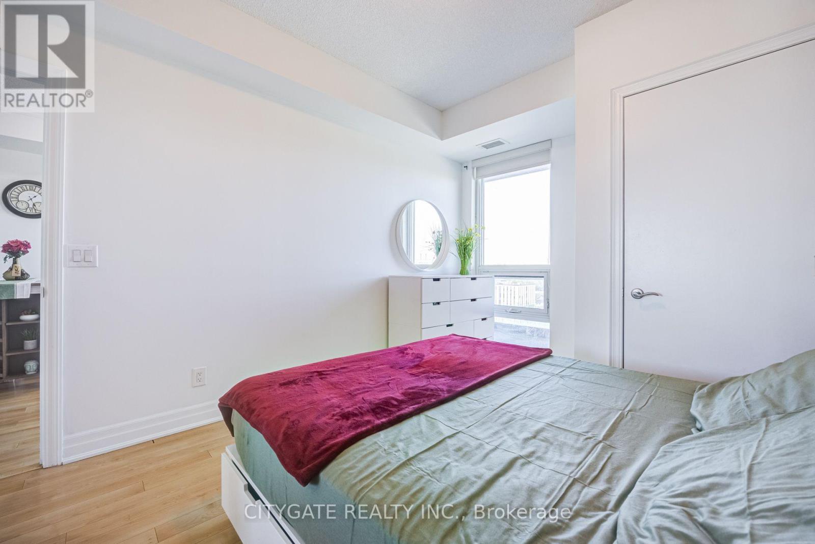 #809 100 JOHN STREET - 13