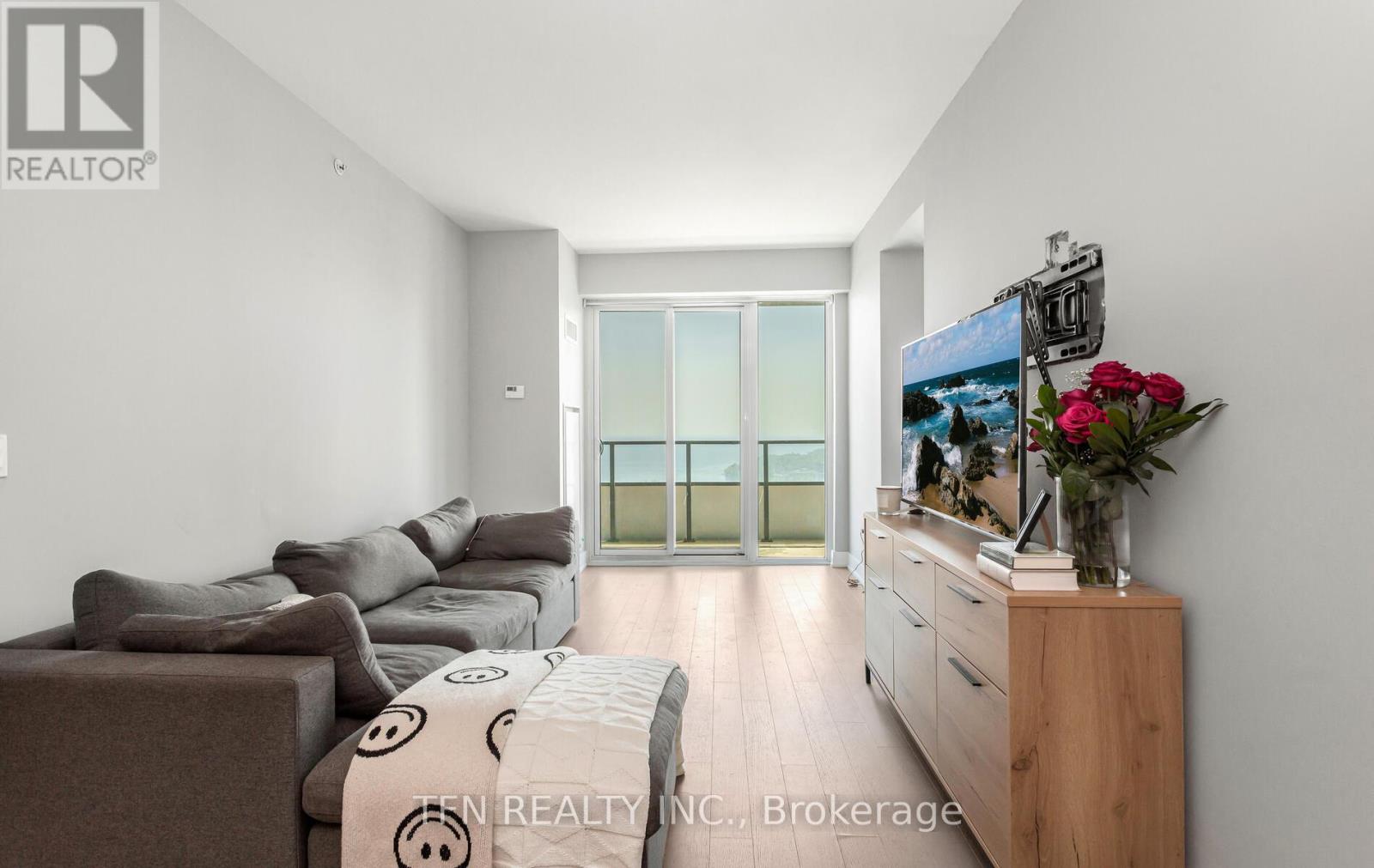 3510- 20 Shore Breeze Drive, Toronto, ON photo 5