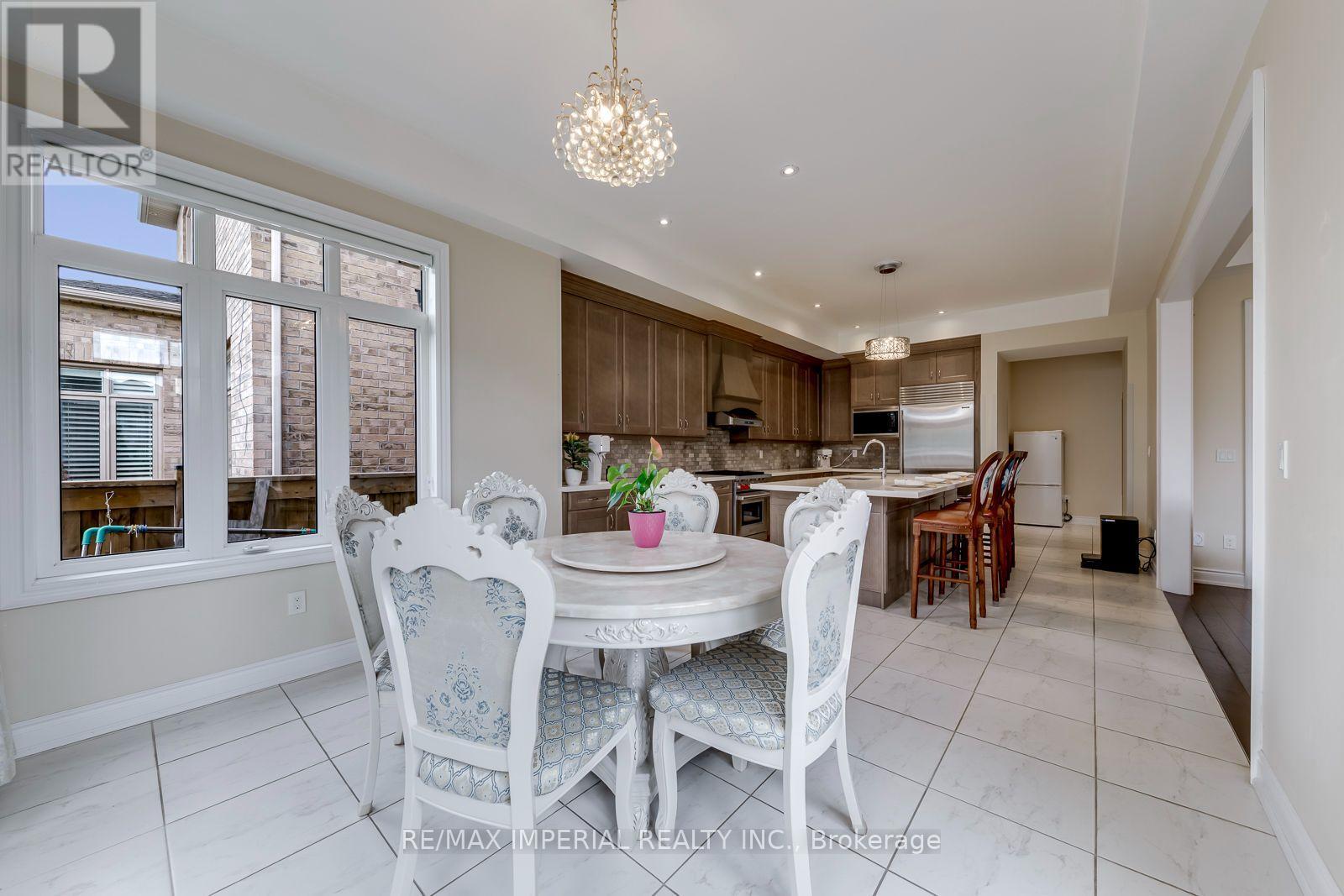 3164 POST Road, Oakville, ON photo 18