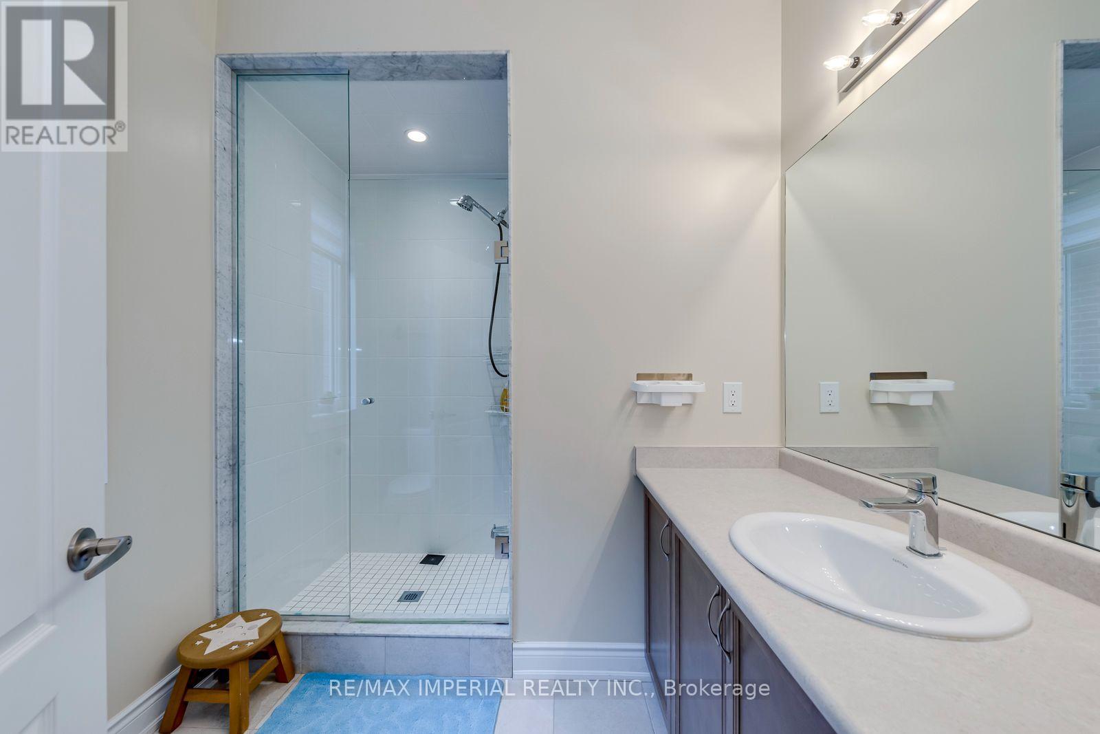 3164 POST Road, Oakville, ON photo 27