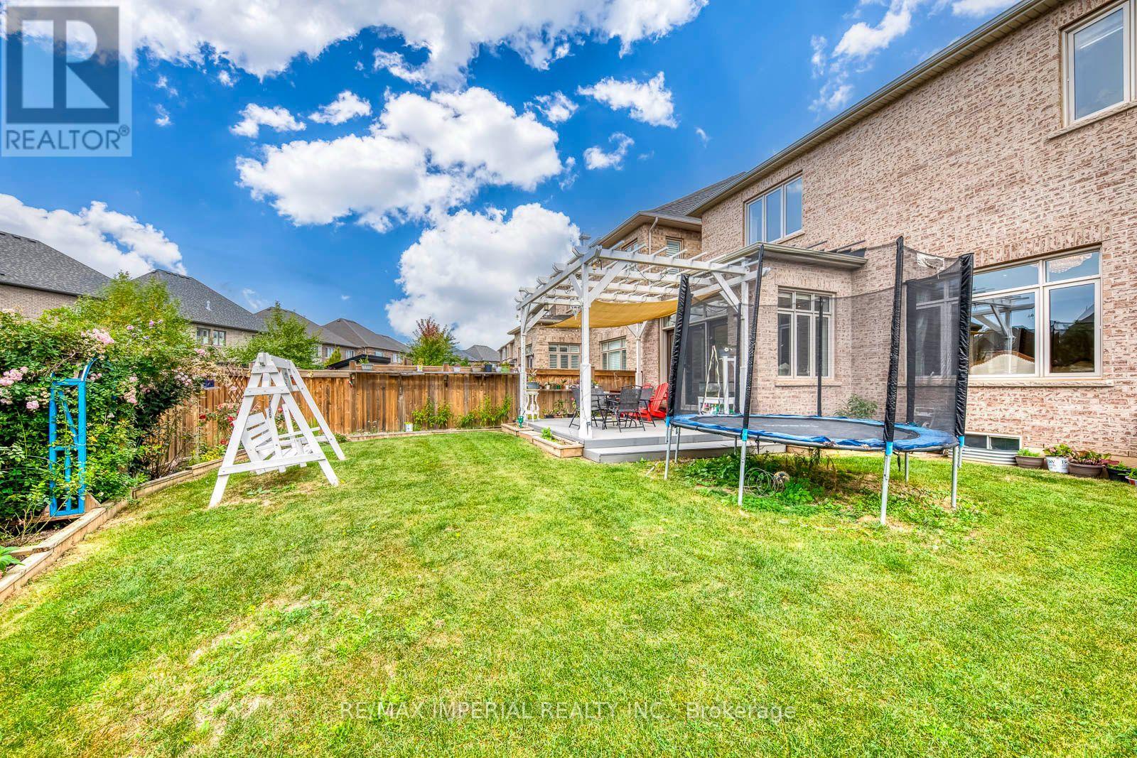 3164 POST Road, Oakville, ON photo 35