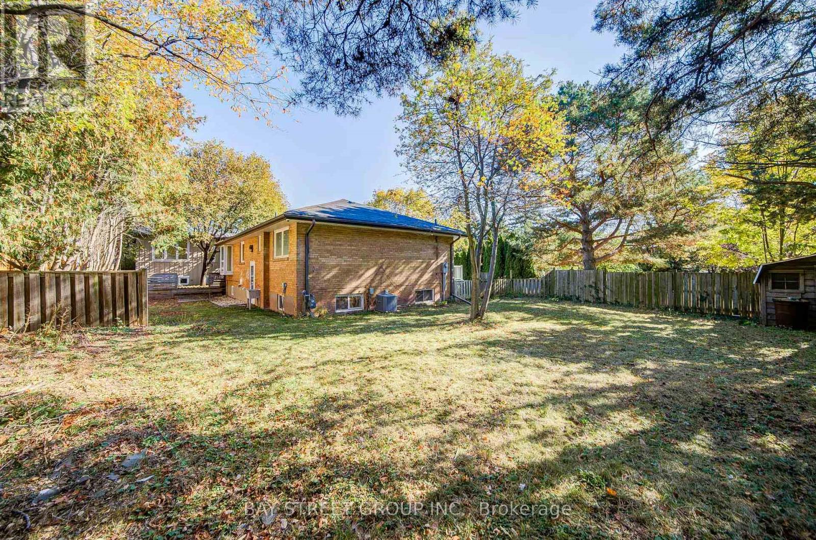 615 Parkside Drive, Oakville, ON photo 41