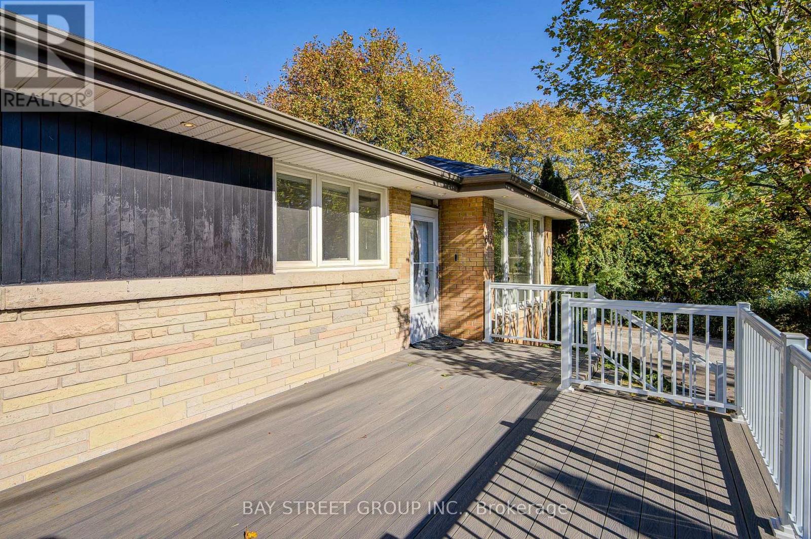 615 Parkside Drive, Oakville, ON photo 46