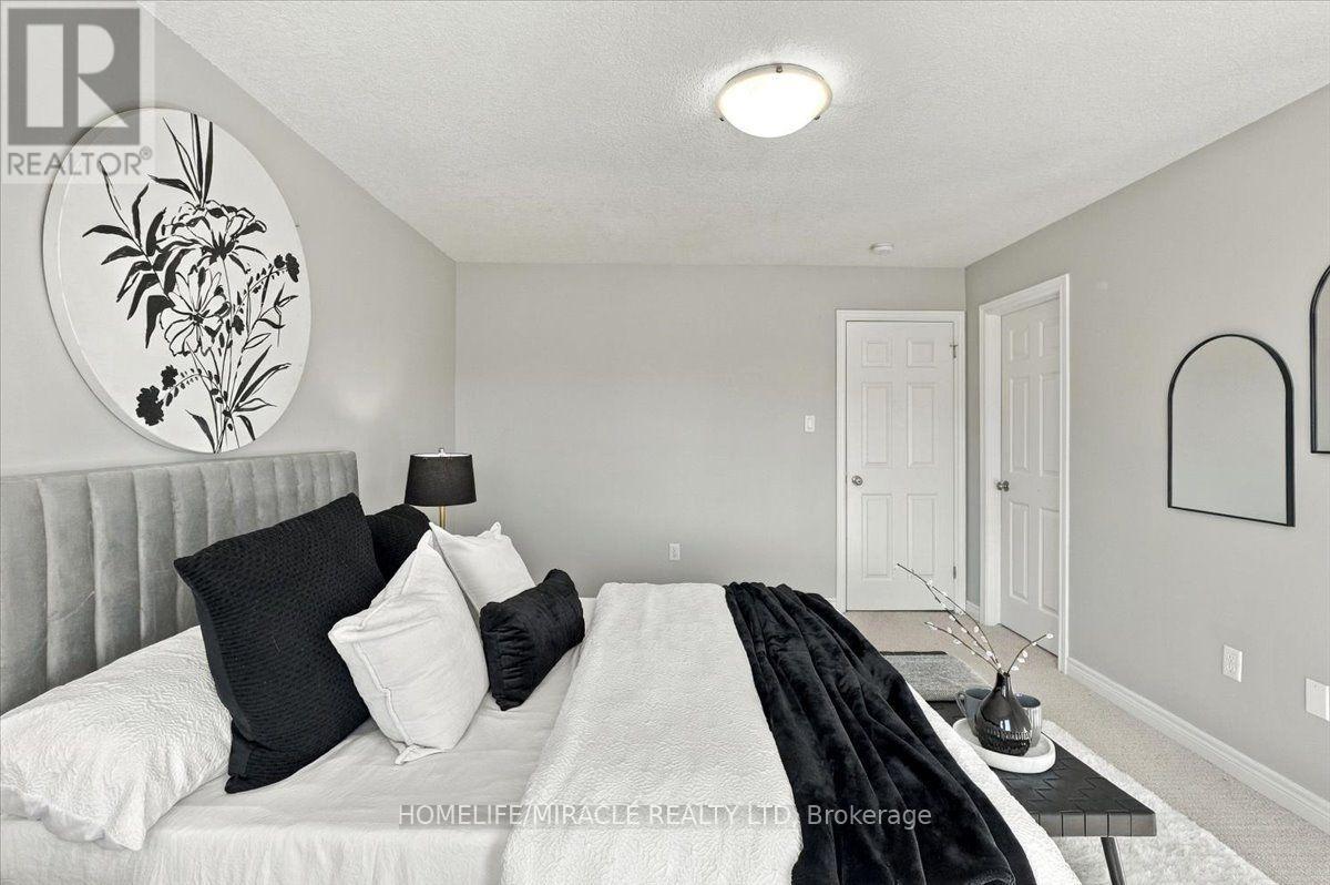 M1- 70 Willowrun Drive, Kitchener, ON photo 17