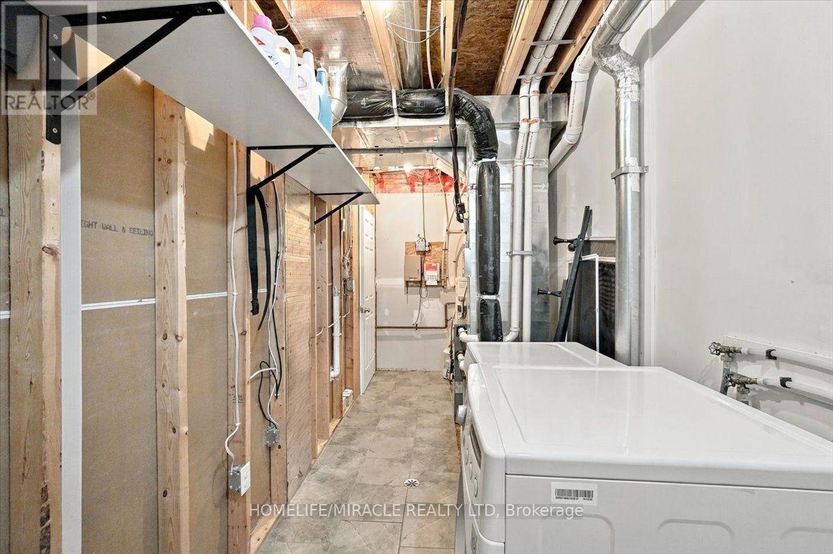 M1- 70 Willowrun Drive, Kitchener, ON photo 33