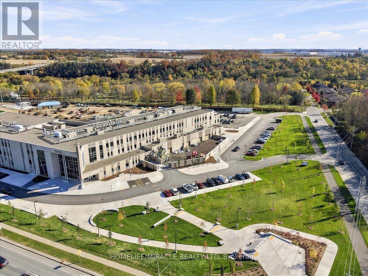 M1- 70 Willowrun Drive, Kitchener, ON photo 37