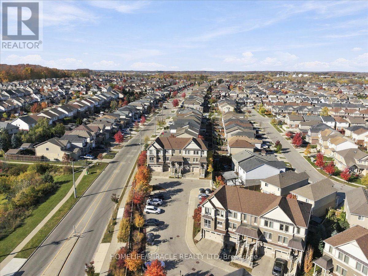 M1- 70 Willowrun Drive, Kitchener, ON photo 39
