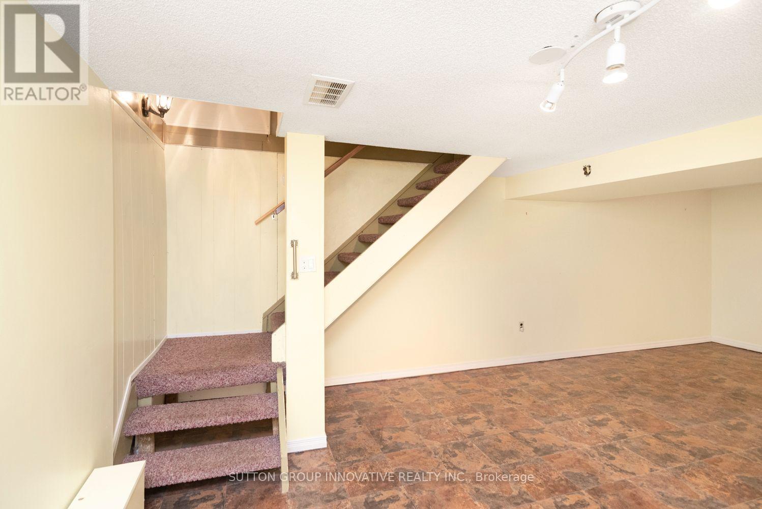 160 Birchcliffe Crescent, Hamilton, ON photo 32