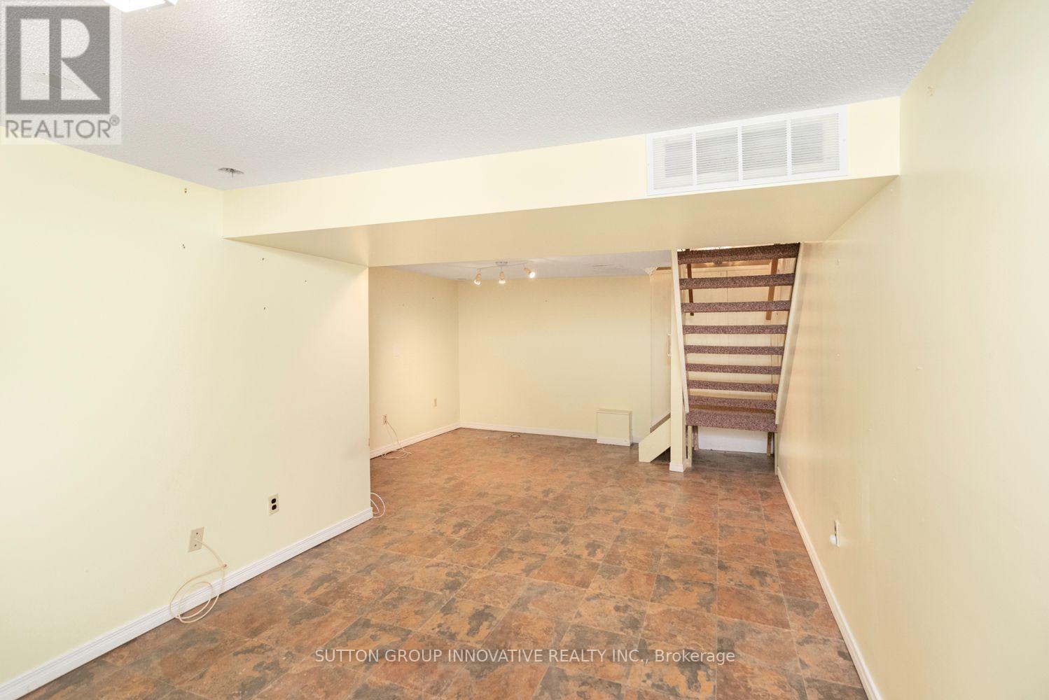 160 Birchcliffe Crescent, Hamilton, ON photo 35