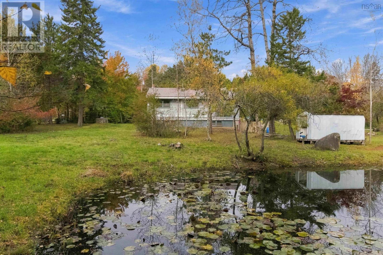 20 Hermans Island photo 3
