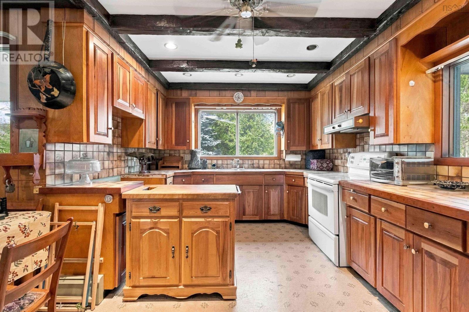 20 Hermans Island Road - 25