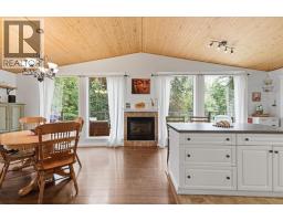Kitchen - 12055a 454 Township, Rural Wetaskiwin No  10, County Of, AB T0C2V0 Photo 6
