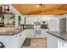 2pc Bathroom - 12055a 454 Township, Rural Wetaskiwin No  10, County Of, AB T0C2V0 Photo 11