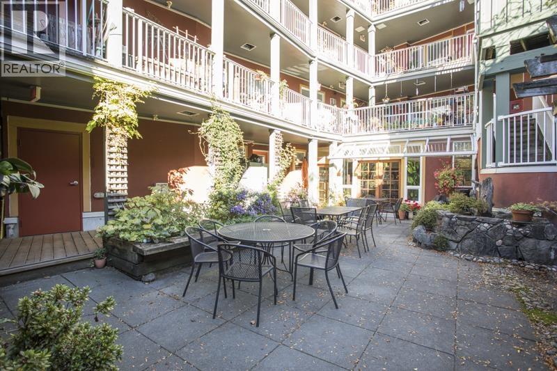 401 510 CHESTERFIELD AVENUE, North Vancouver - Image 1