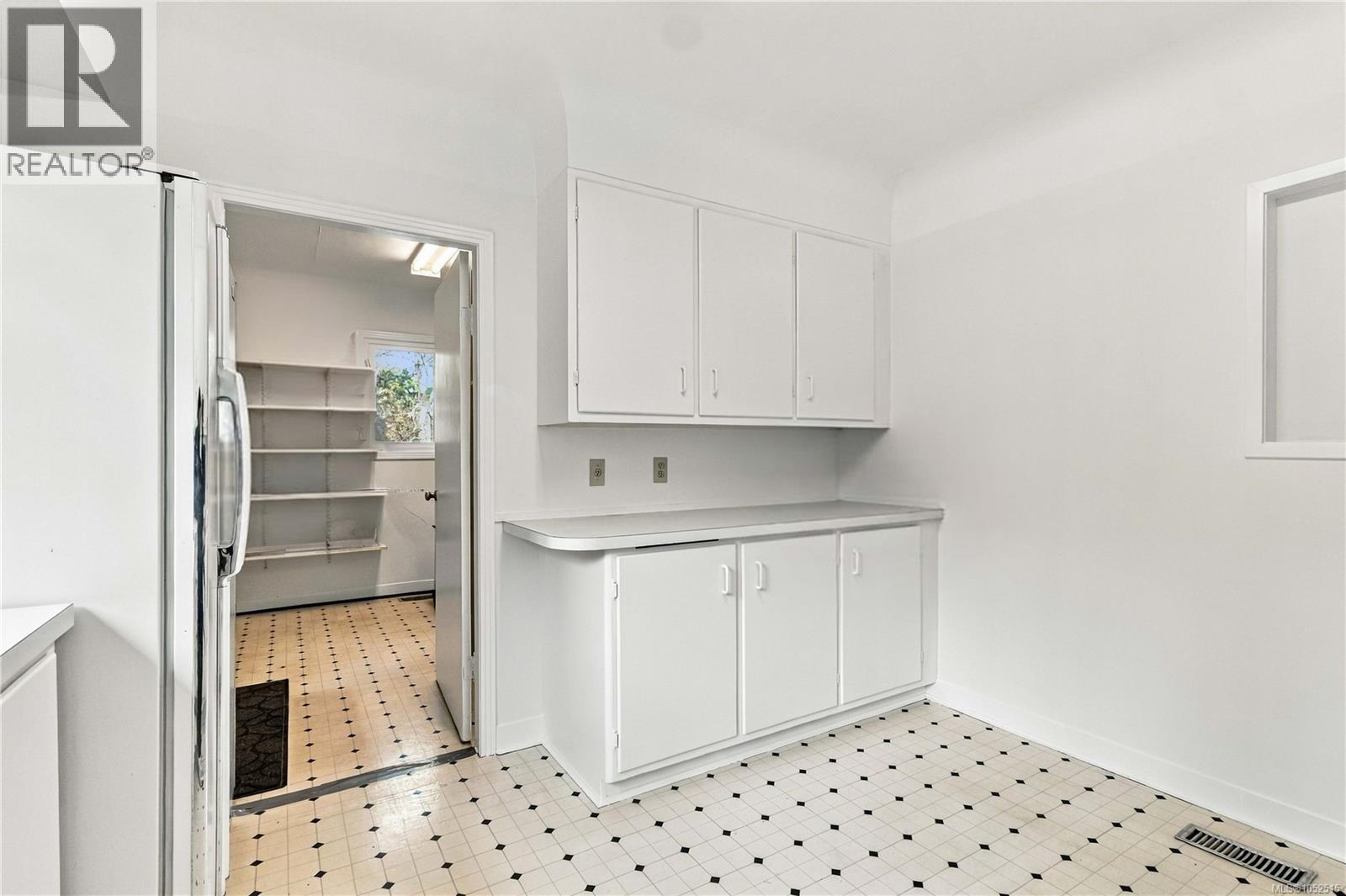  3904 Wilkinson Road, Saanich