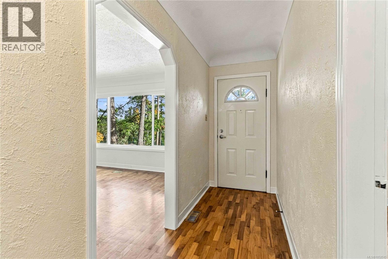  3904 Wilkinson Road, Saanich
