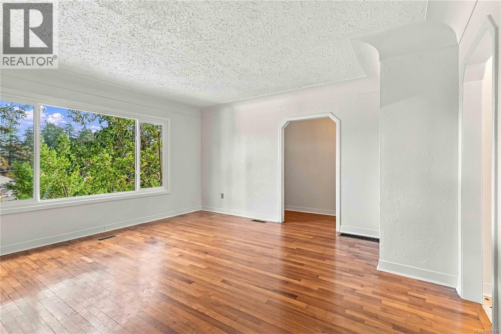  3904 Wilkinson Road, Saanich