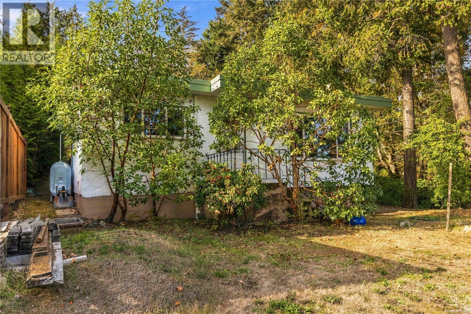3904 Wilkinson Rd - 4