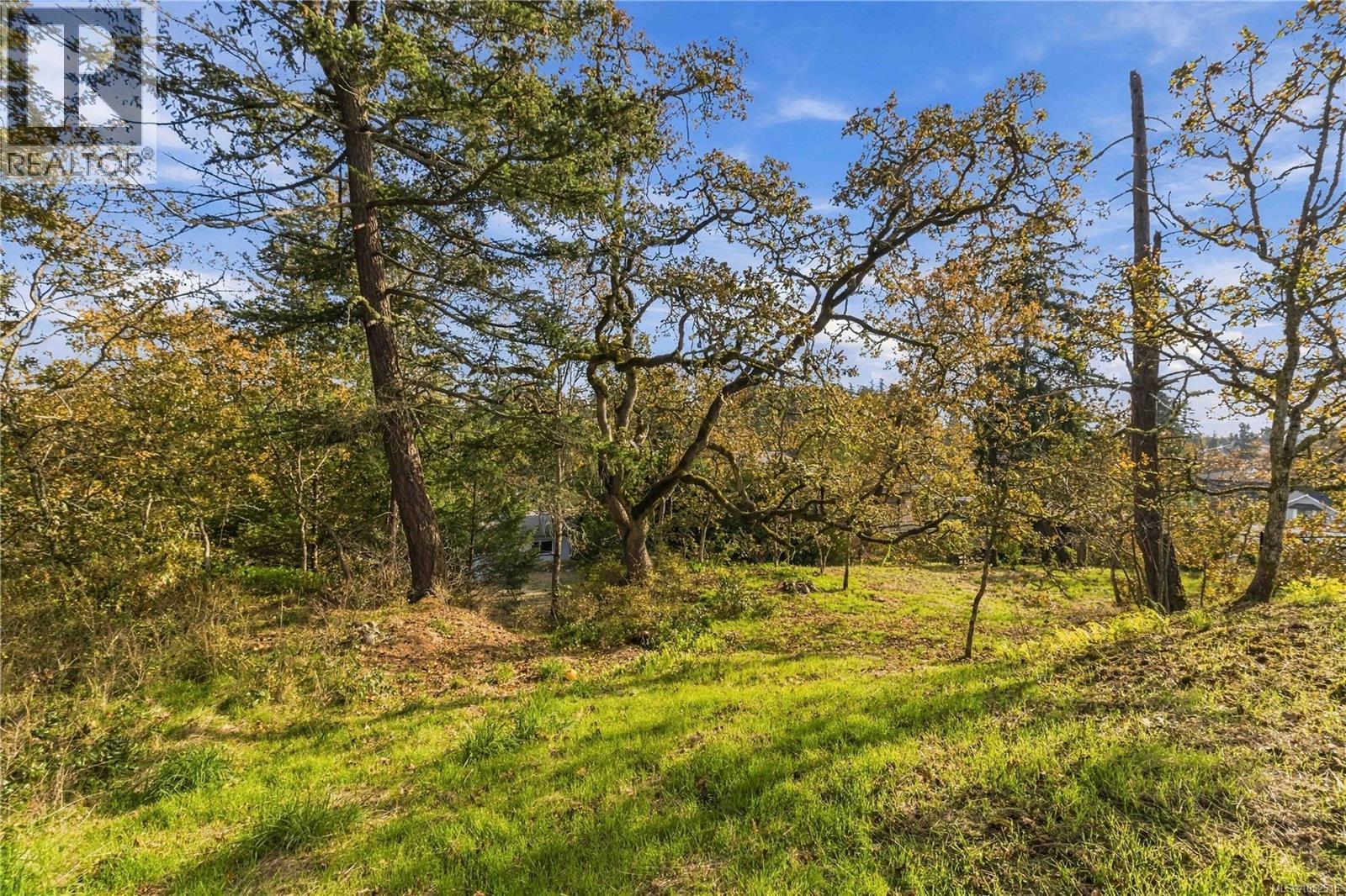  3904 Wilkinson Road, Saanich
