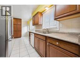212 Heritage Drive, Kitchener, ON N2B3J6 Photo 14