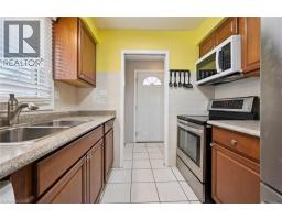 212 Heritage Drive, Kitchener, ON N2B3J6 Photo 13