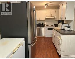 145 Coldbrook Crescent Unit# 10, photo 9