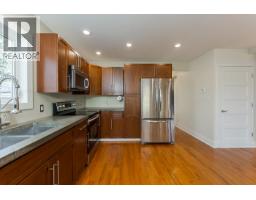 Photo 16 of 38, 2275 LAURIER CRESCENT · Prince George, BC