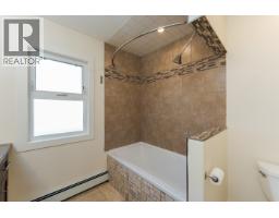 Photo 18 of 38, 2275 LAURIER CRESCENT · Prince George, BC