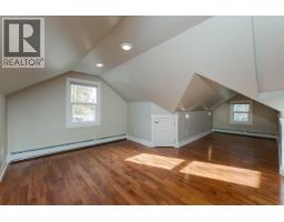 Photo 23 of 38, 2275 LAURIER CRESCENT · Prince George, BC