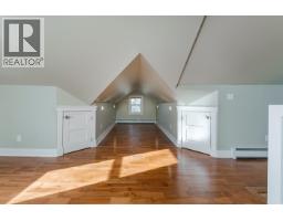 Photo 24 of 38, 2275 LAURIER CRESCENT · Prince George, BC