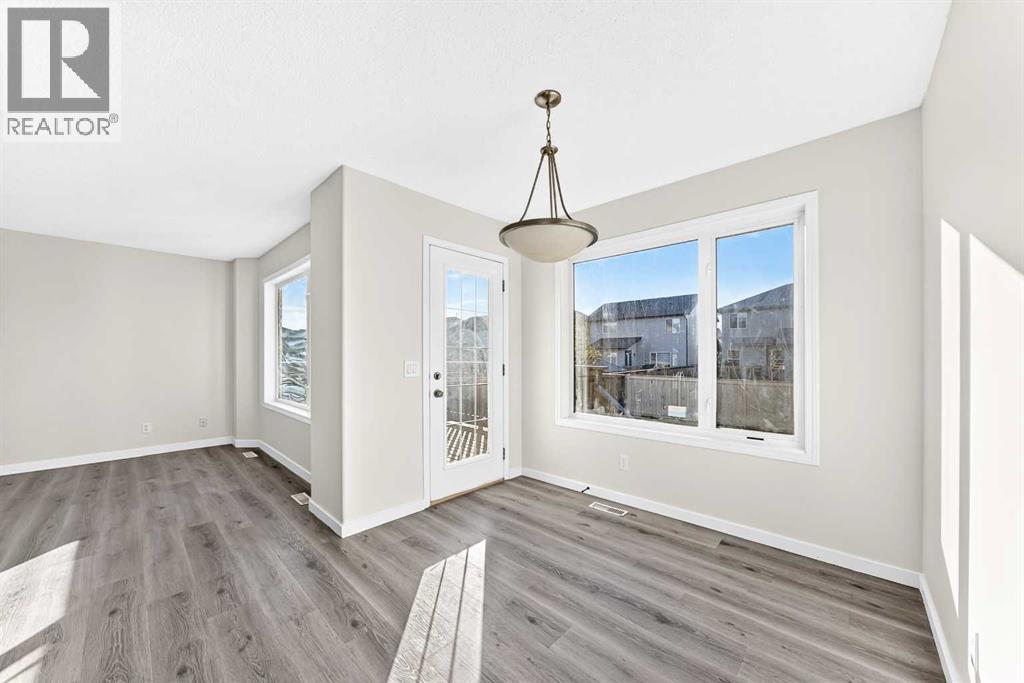 531 Stonegate Road NW, Airdrie — photo 11