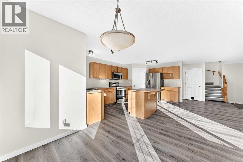 531 Stonegate Road NW, Airdrie — photo 13