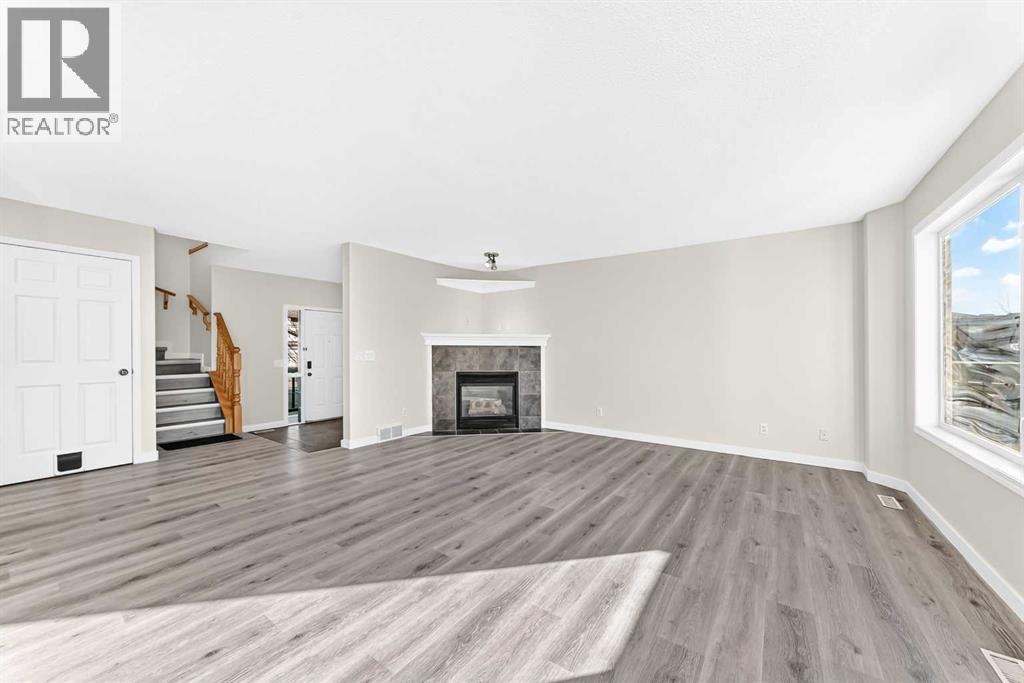 531 Stonegate Road NW, Airdrie — photo 15