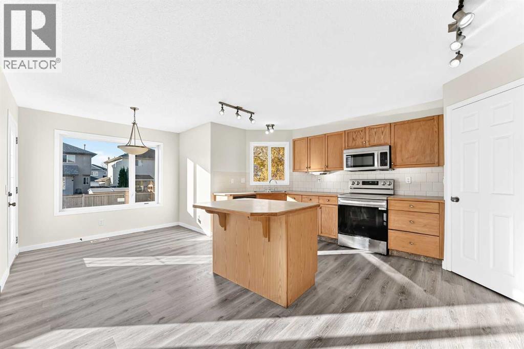 531 Stonegate Road NW, Airdrie — photo 6