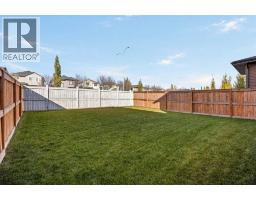 Primary Bedroom - 29 Tuscany Ridge Circle Nw, Calgary, AB T3L0E6 Photo 12